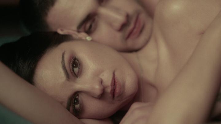 مسلسل Dark Desire الحلقة 9 مترجمة (للكبار فقط +18)