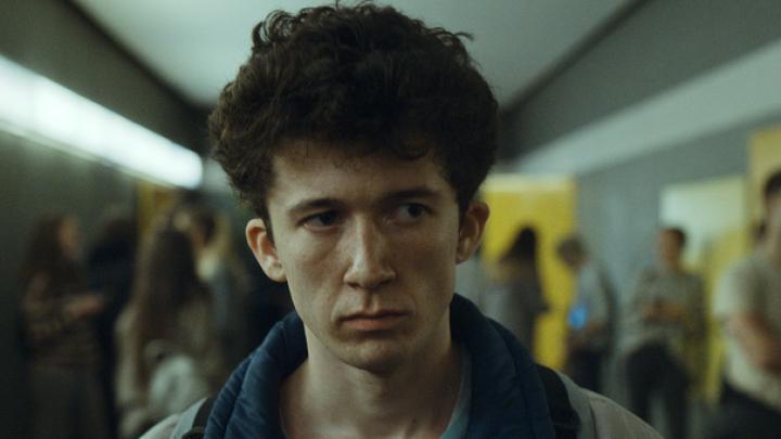 How to Sell Drugs Online الموسم الرابع الحلقة 4 مترجمة