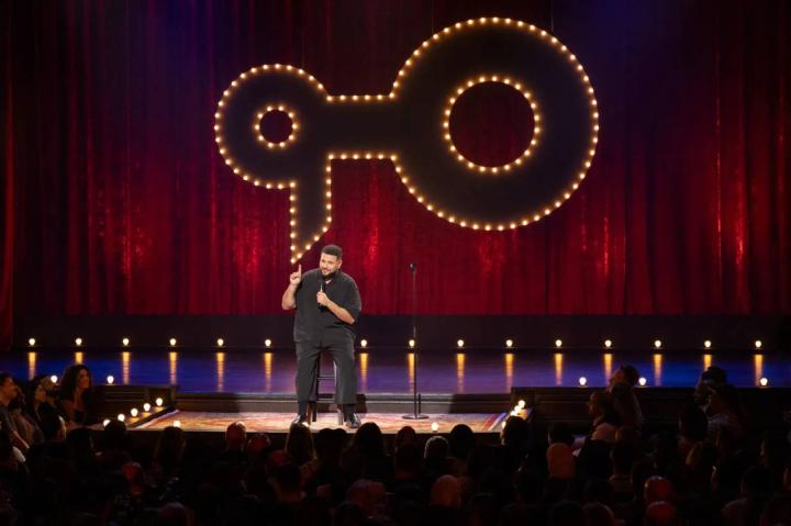 فيلم Mo Amer: Wild World 2025 مترجم اون لاين